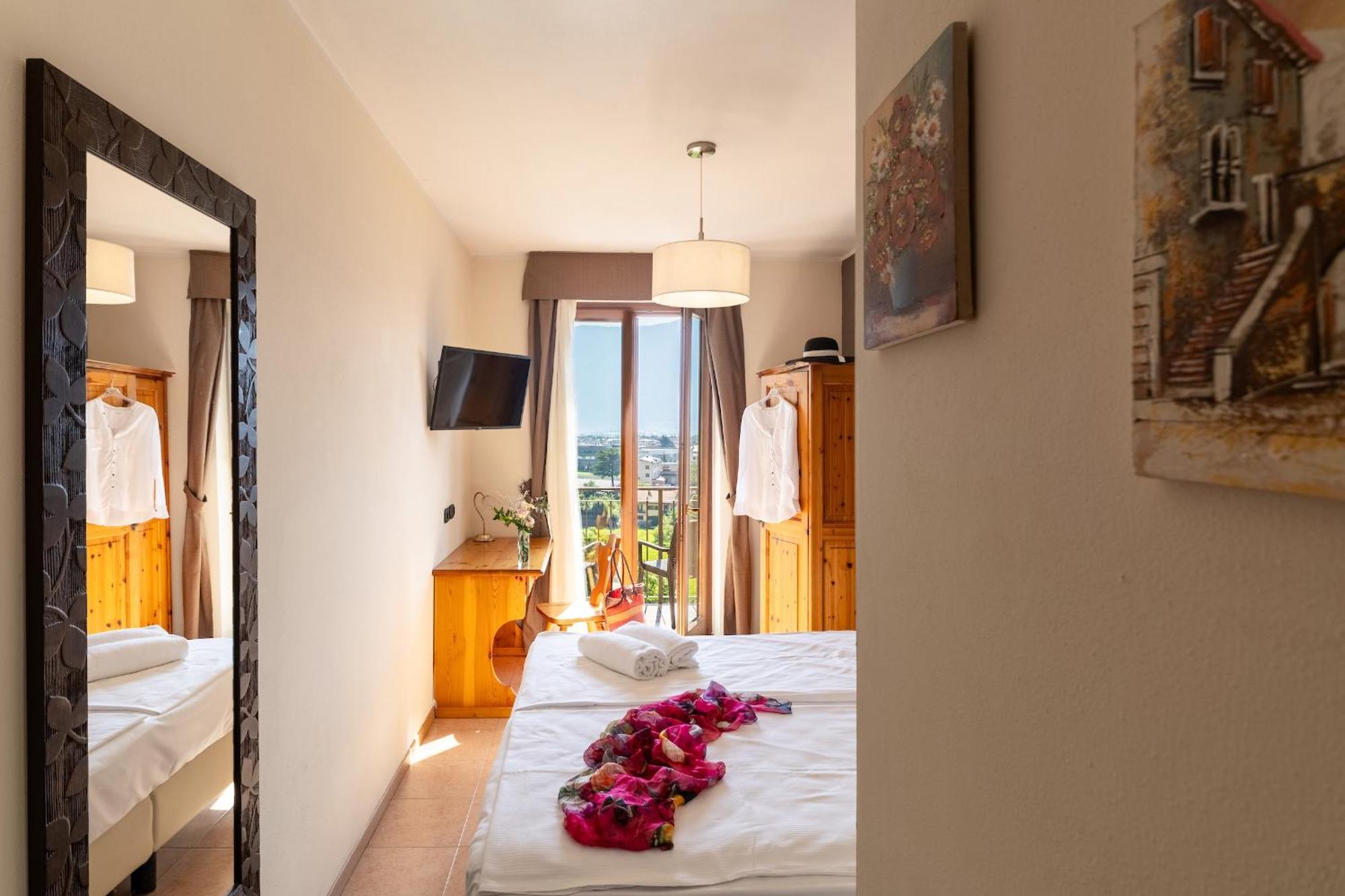Agritur Eden Marone Villa Riva del Garda Luaran gambar