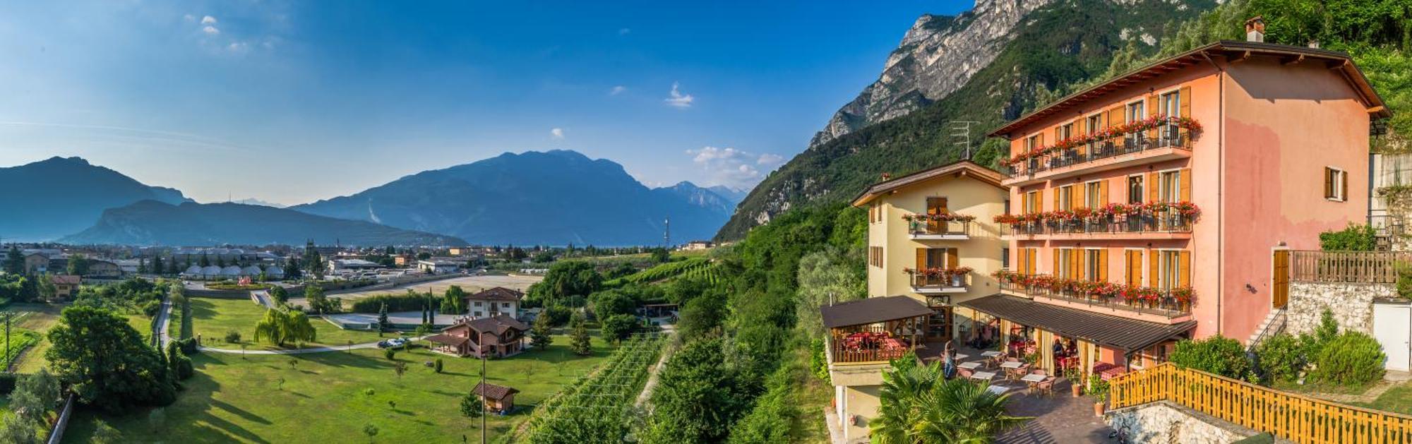 Agritur Eden Marone Villa Riva del Garda Luaran gambar