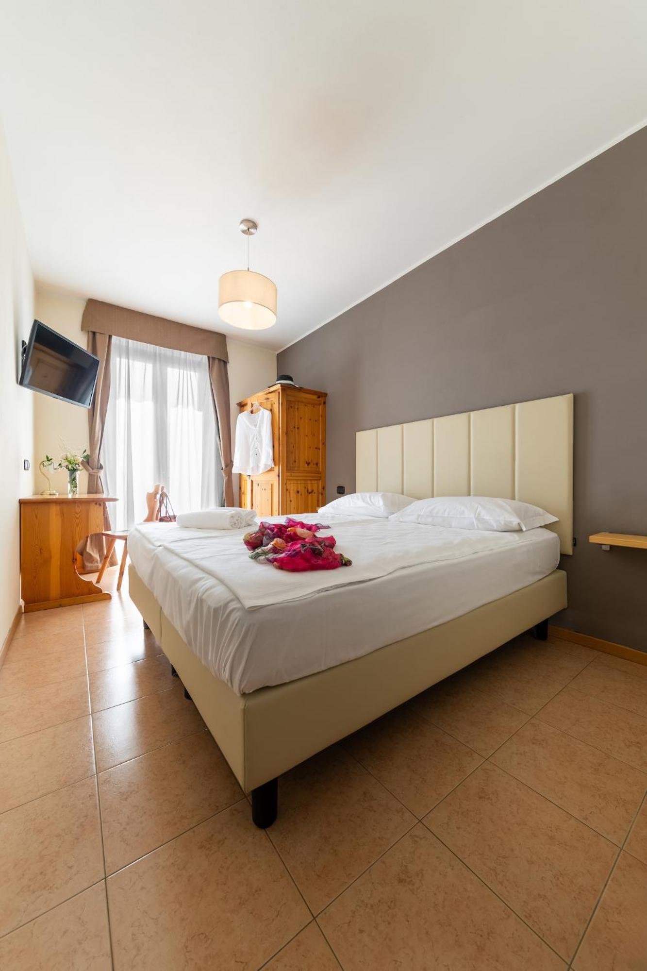 Agritur Eden Marone Villa Riva del Garda Luaran gambar