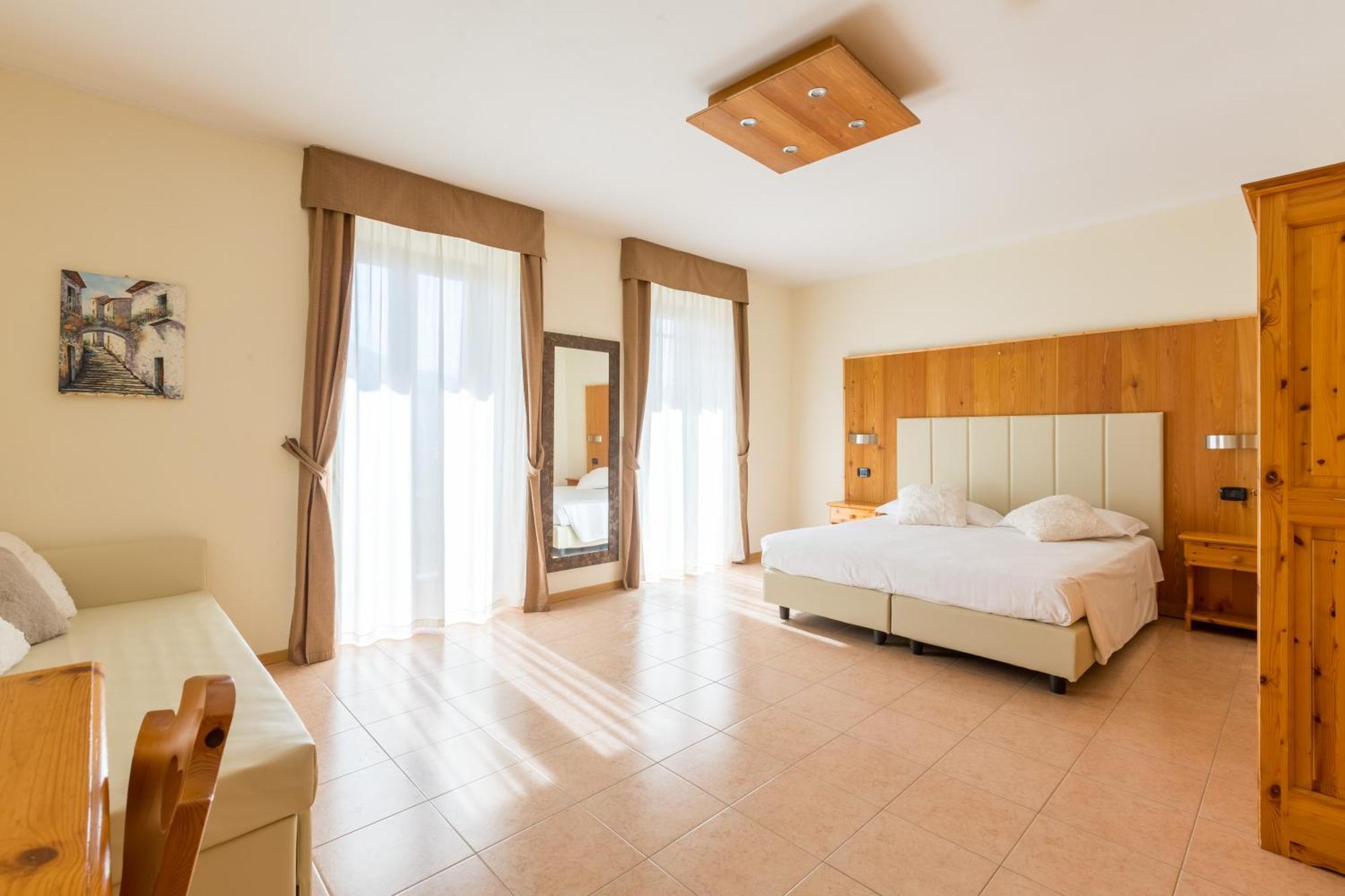 Agritur Eden Marone Villa Riva del Garda Luaran gambar
