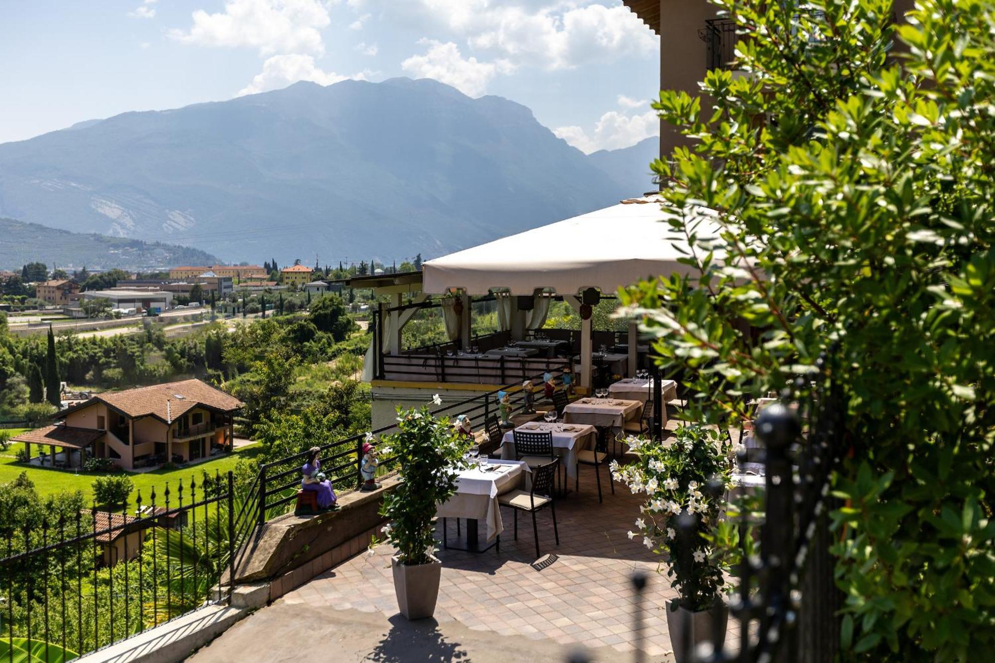 Agritur Eden Marone Villa Riva del Garda Luaran gambar